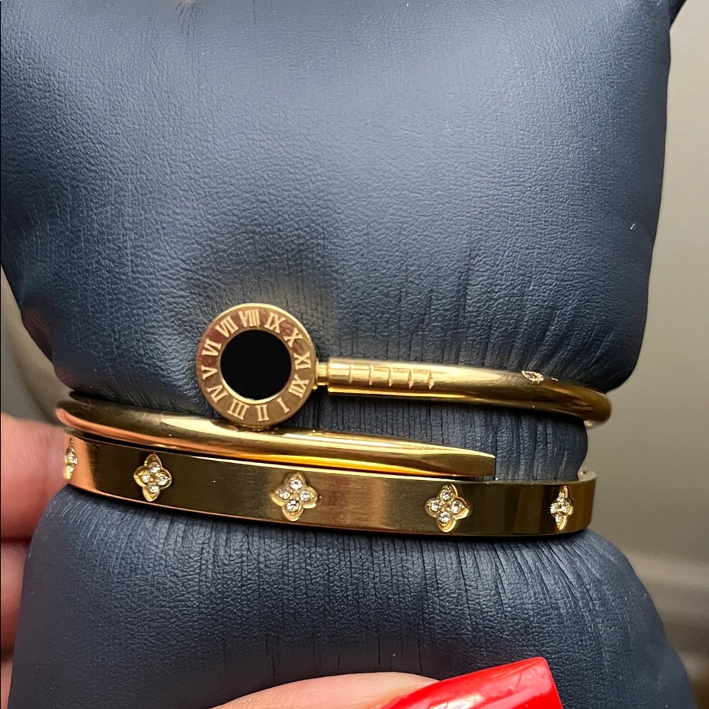 Source Unknown Gold Bracelets With Diamond Accents - image 5